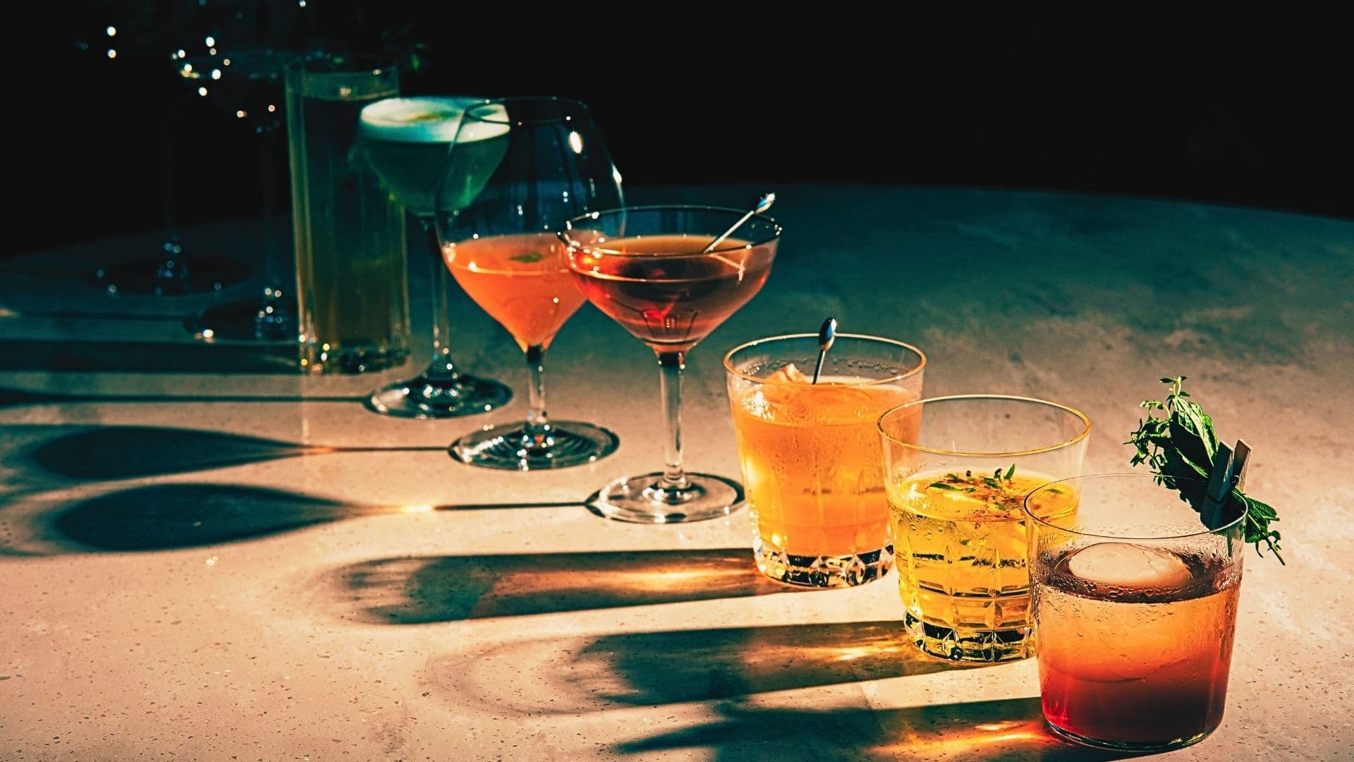 cocktails on the bar